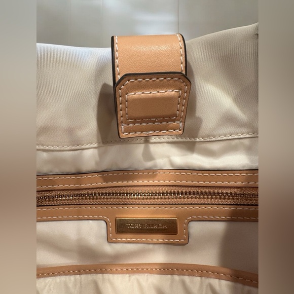 Tory Burch Ella Printed Floral Tote Bag - Picture 5 of 9